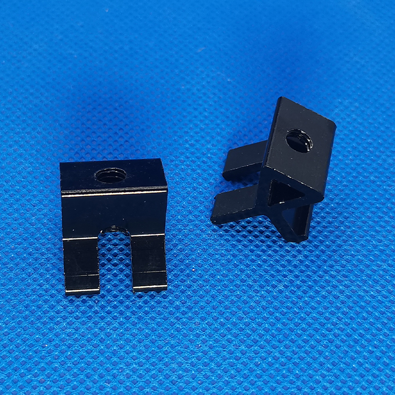 Simple Mesh Fastener