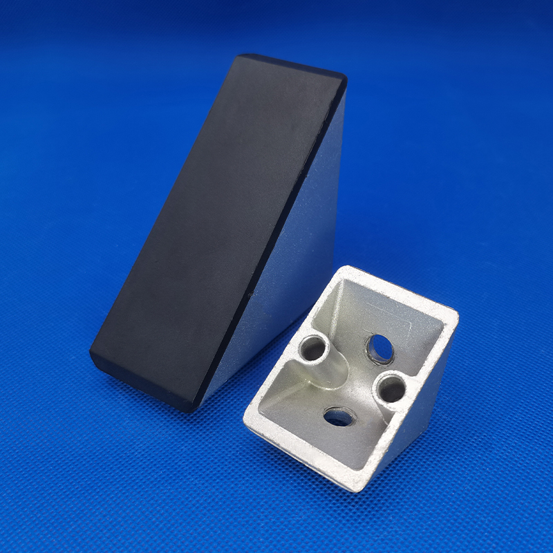 Dust-Proof Corner Bracket